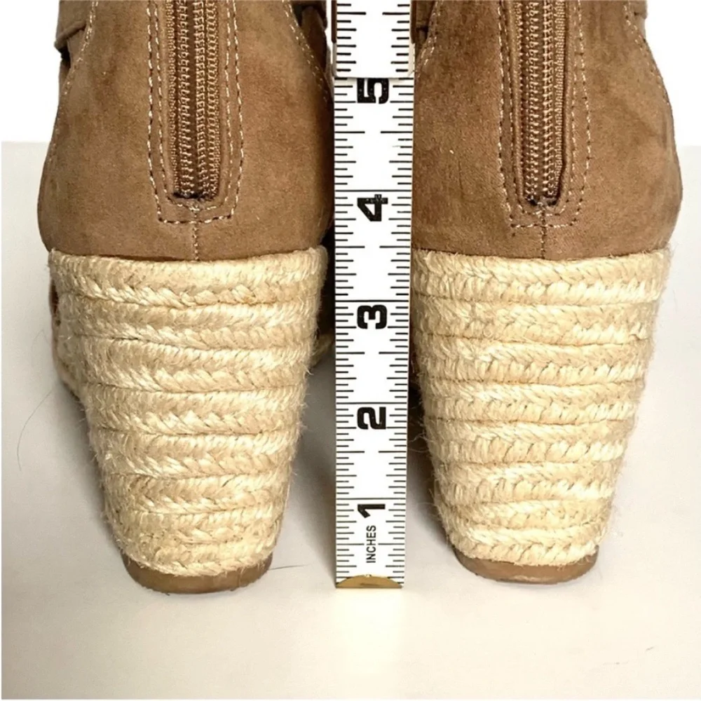Dolce Vita Taupe Tan Espadrilles Lace Up Jute Wedge Heel Neutral Color Suede